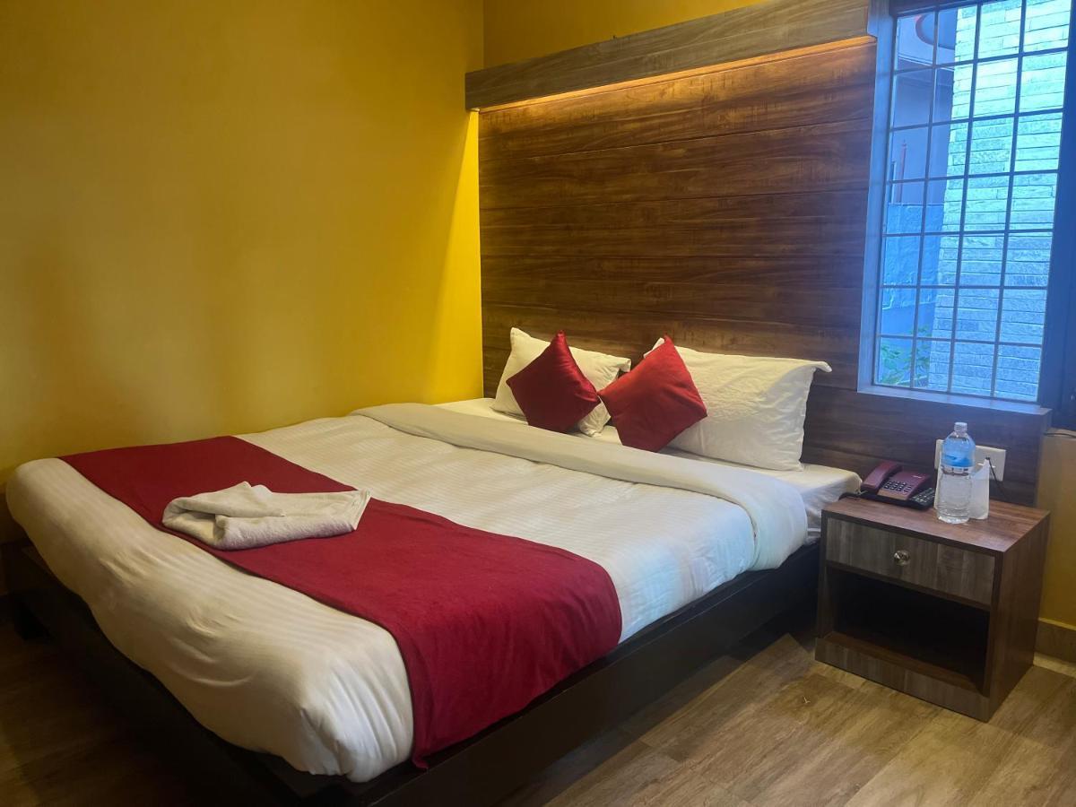 The North Face Inn Pokhara Exterior photo